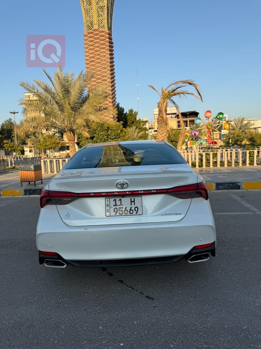 تويوتا أفالون